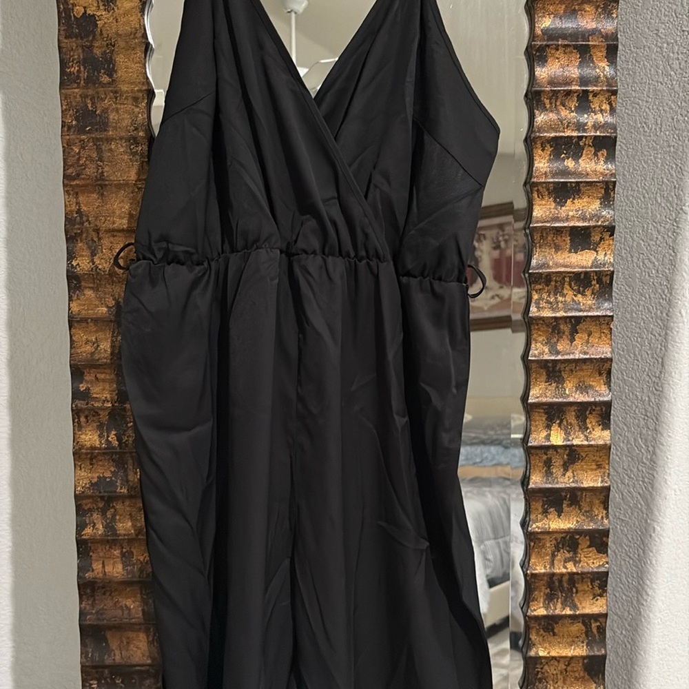 Elegant Black Sleeveless Dress